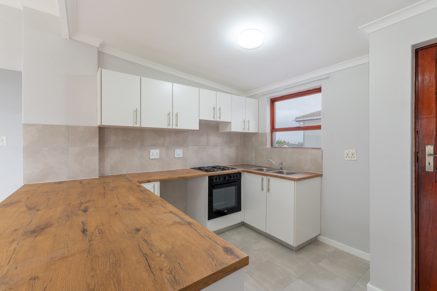2 Bedroom Property for Sale in Twin Palms Western Cape